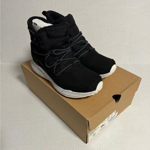 Merrell Women Bravada 2 Thermo Demi Waterproof Sneaker Black/ White Size 9